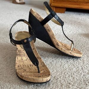 Chaps Black and Tan Wedge Sandals